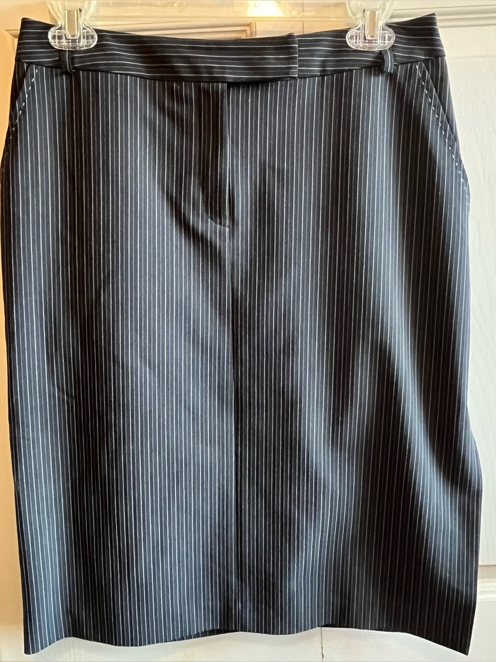 Louben Black Pinstripe Pencil Skirt with Lace-Trim Lining – Size 4